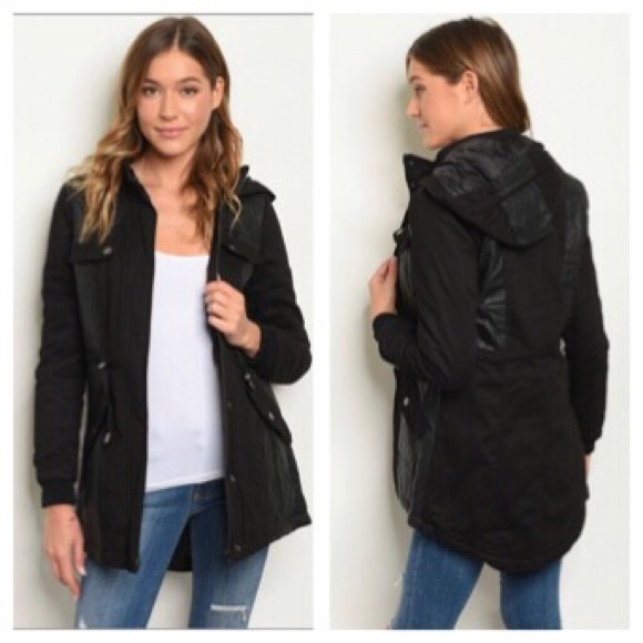 Jackets & Blazers - 💕Perfect winter jacket- Beautiful Black Jacket💕